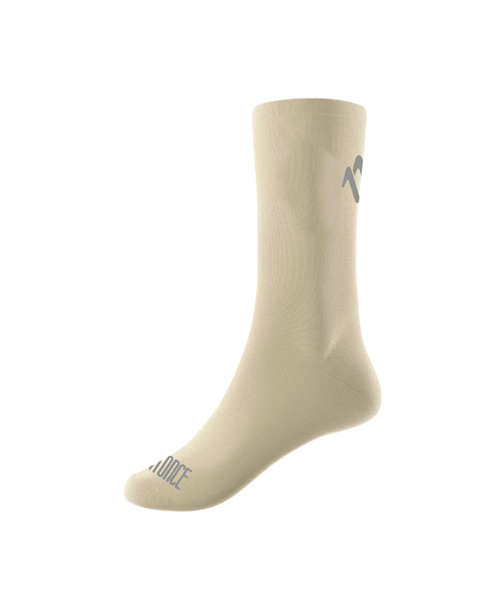 Medias deportivas beige gran fondo