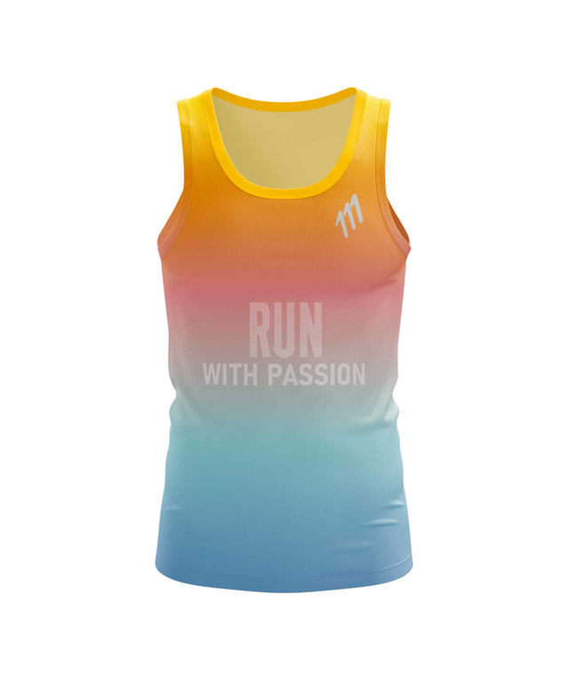 Running tank racer amanecer hombre