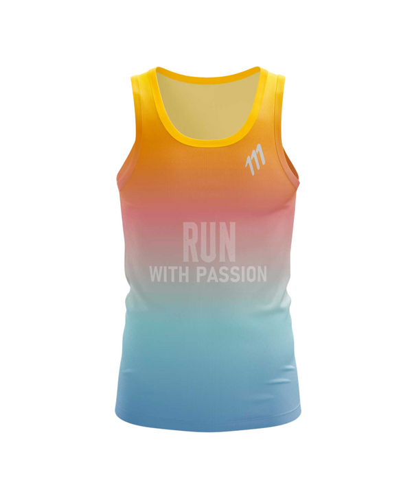 Running tank amanecer hombre