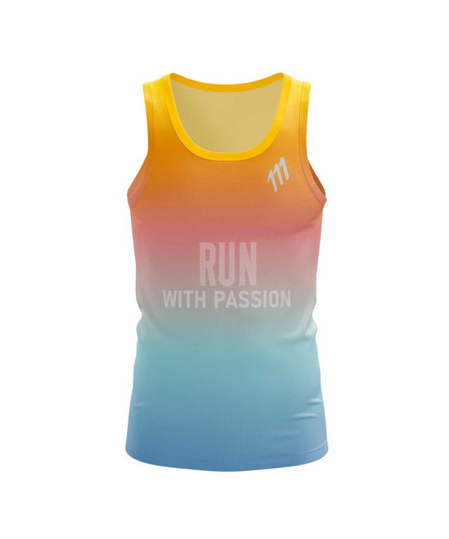 Running tank racer amanecer hombre